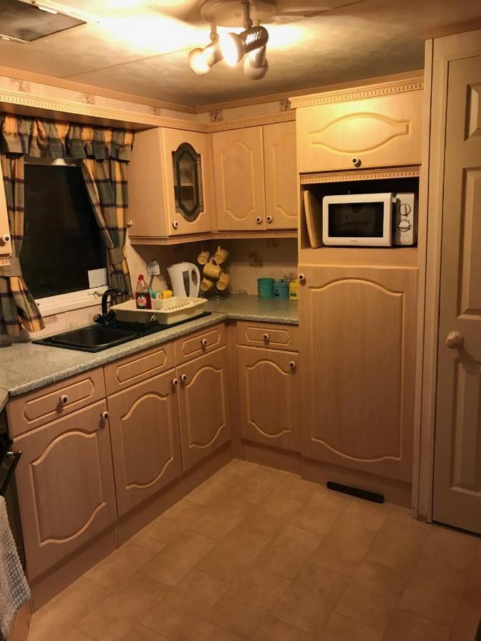 The Fox Inn, Roxby, Static Caravan المظهر الخارجي الصورة