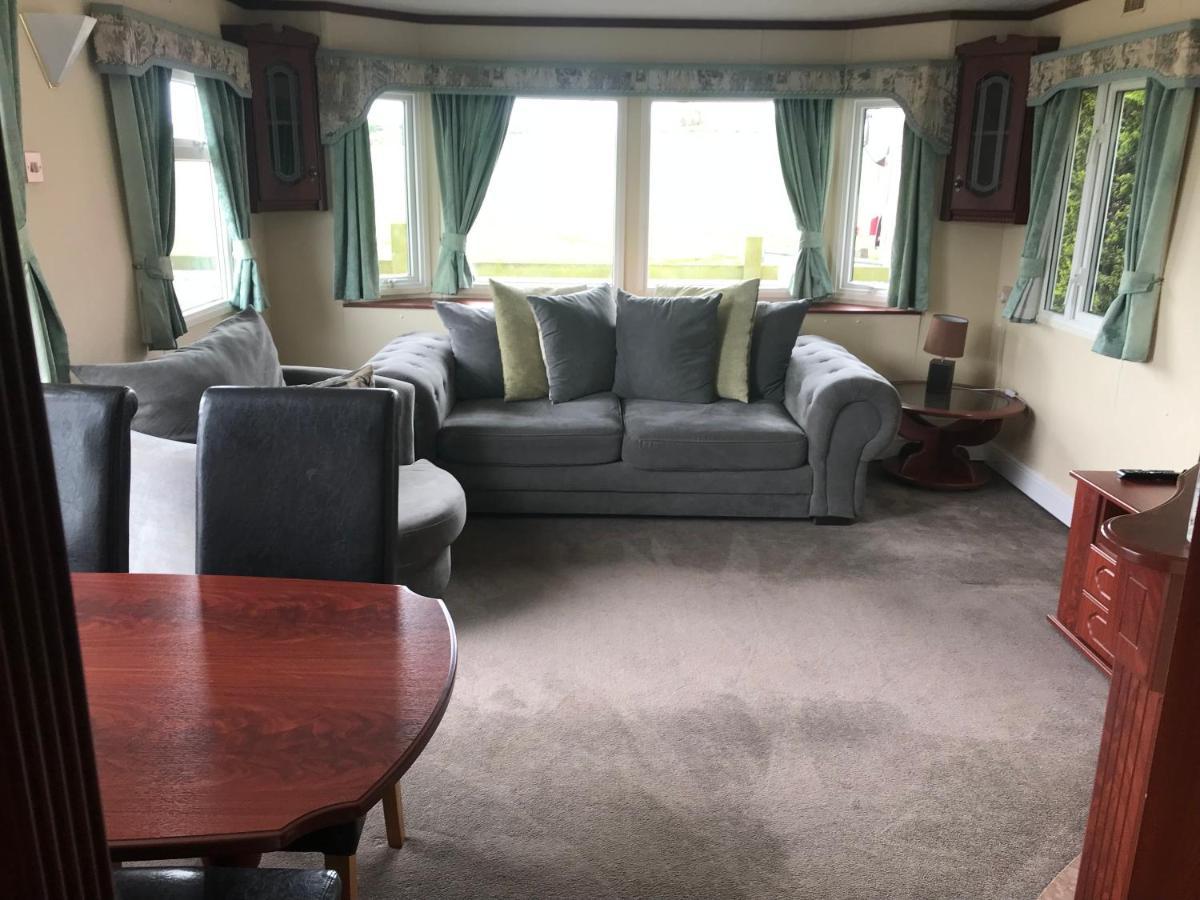 The Fox Inn, Roxby, Static Caravan المظهر الخارجي الصورة